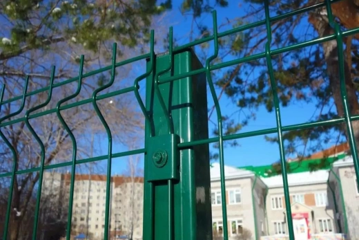 Крепеж стандартный (скоба, саморез или болт, гайка)